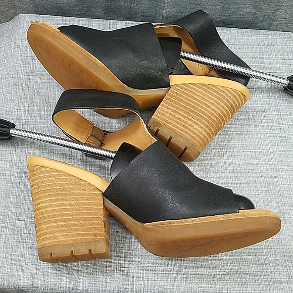 Kork-Ease Linden black leather block heel slingback sandal women's 9M